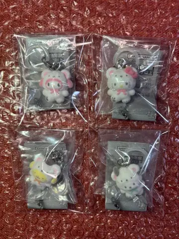 산리오 캐릭터즈 메지루시 액세서리 폭신폭신 스노우 가챠 4종 세트