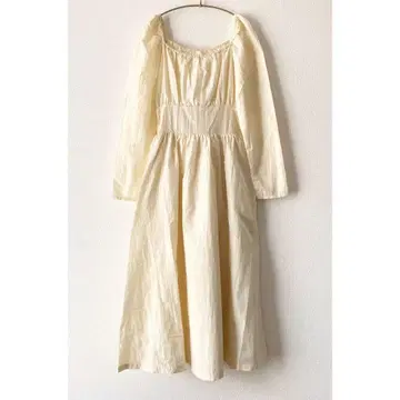 [ 새상품급 ] merry jenny 롱 원피스 타프타 아이보리