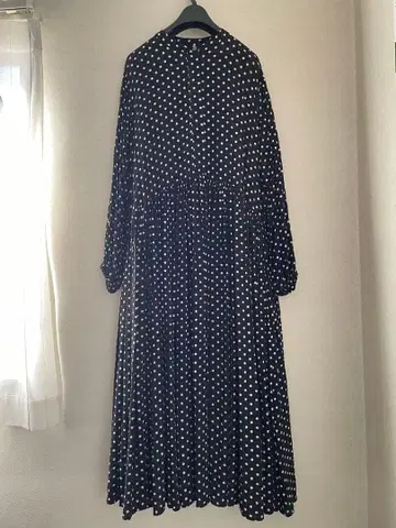 BEARDSLEY 비어즐리 도트 개더 원피스