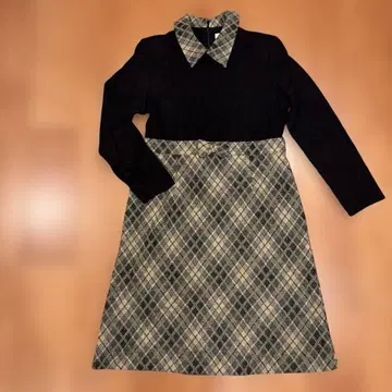 opti 체크 무늬 옷깃의 무릎 기장 원피스