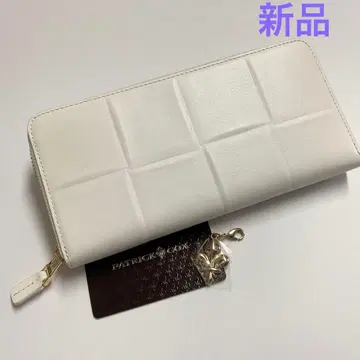 [새상품] 패트릭 콕스 라운드 지퍼 장지갑 블록 가죽 화이트