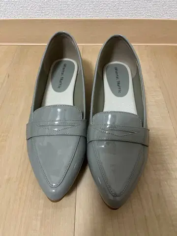 오리엔탈 트래픽 그레이 로퍼