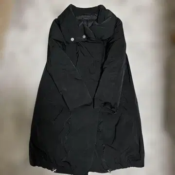 theory 다운 코트 블랙 사이즈 2