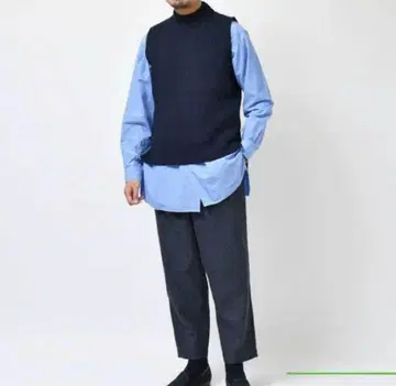 게이지 모크넥 니트 베스트