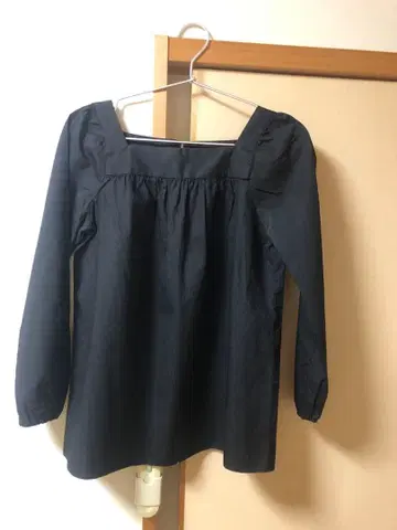 드레 스테리아 블라우스