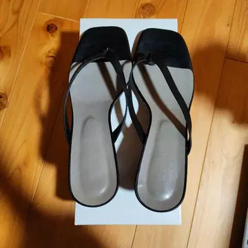 블랙 샌들 플랫폼 힐