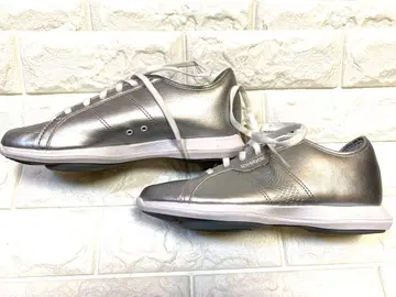 [ 미사용 새상품 택 포함 ] 리복 실버 스니커즈 22.5cm