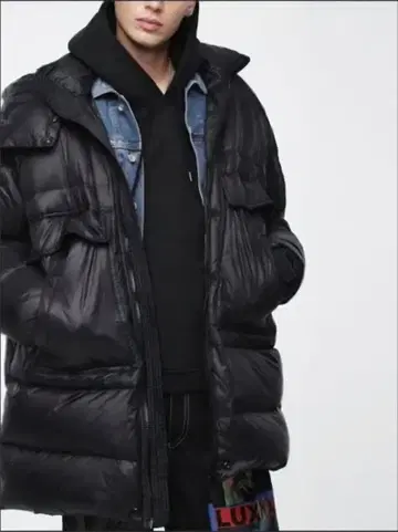후드 부착 블랙 다운 자켓 L 사이즈 상당