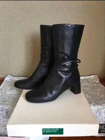 베네통 가죽 부츠 23cm