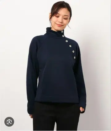 아네스베 다크 블루 하이넥 티셔츠 캐시미어 혼방 속기모 M