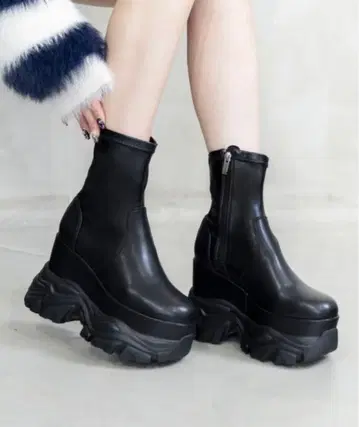 새상품 attagirl 통굽 스니커즈 밑창 스트레치 부츠