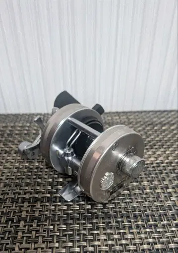 새상품급 abu 1500c 아부 1500c 78년 아부가르시아 앰버서더