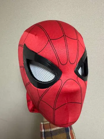 스파이더맨 마스크 피규어