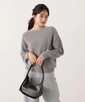 그레이 오프숄더 벌룬 슬리브 스웨터