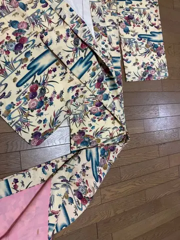 꽃무늬 크림색 코몬 기모노