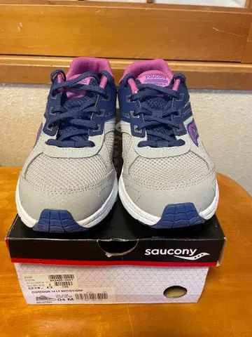Saucony 러닝화 04 M 그레이/네이비/핑크