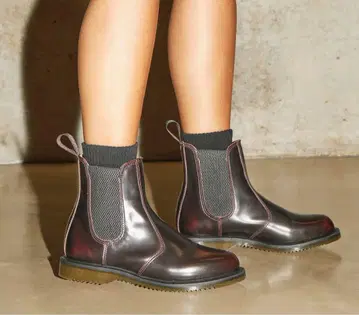 닥터마틴 FLORA CHERRY RED