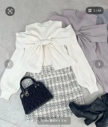 [ MAJESTIC LEGON ] 비쥬 리본 어깨 트임 니트 화이트