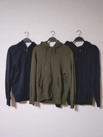 유니클로 후드티 블랙 카키 묶음 판매