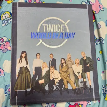 TWICE 트레이딩 카드 케이스 WORLD IN A DAY 바인더