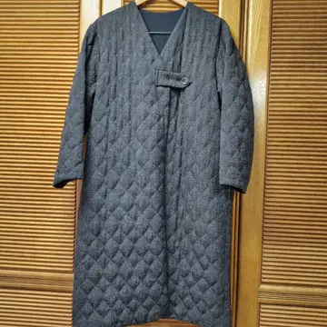 STELLA CIFFON 리버서블 코트 카키 x 블랙