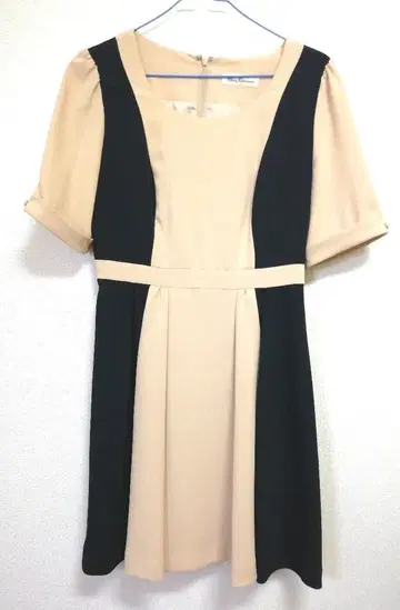 배송비 포함 베이지 네이비 깔끔한 무릎 기장 원피스 새상품급