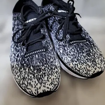 언더아머 러닝화 Size 27.5