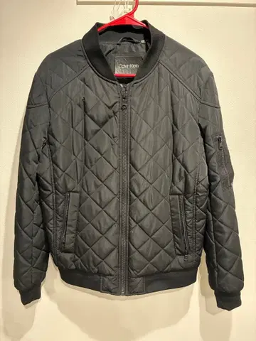 Calvin Klein 퀼팅 자켓