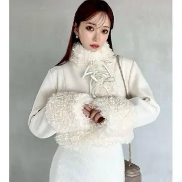 RESEXXY 포인트 인조 모피 블루종 아이보리