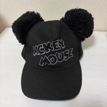 미키마우스 폼폼 포함 캡 블랙