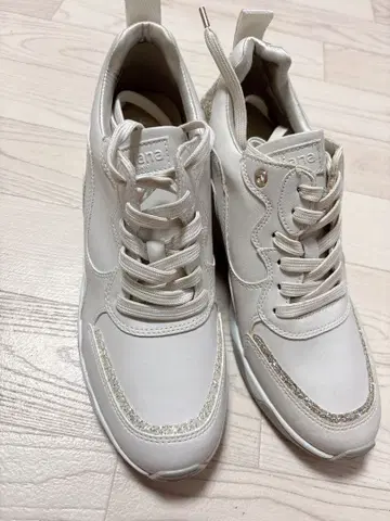 diana 글리터 스니커즈