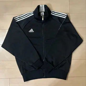 연말연시 세일 아디다스 저지