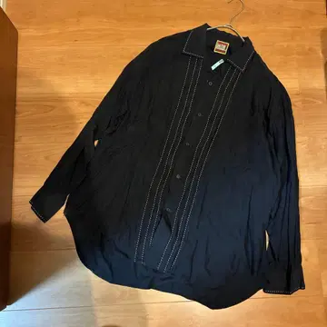 PINKDRAGON 블랙 긴팔 셔츠 장식 스티치