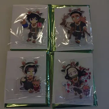 귀멸의 칼날 크리스마스 아크릴 스탠드 기유 무라타 히메지마 네즈코