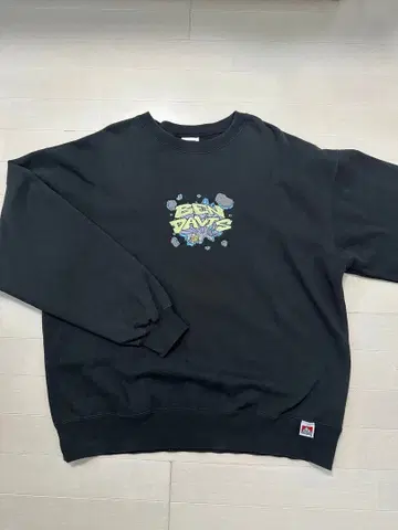 BEN DAVIS 블랙 맨투맨