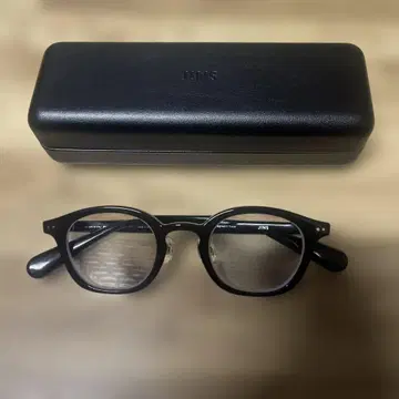 JINS 눈이 작아지지 않는 안경 블랙