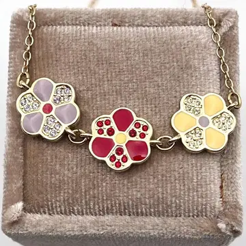 스와로브스키 목걸이 Naive Daisies 꽃 3송이 골드톤