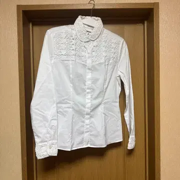 [ 새상품 ] 레이스 장식 화이트 긴팔 셔츠