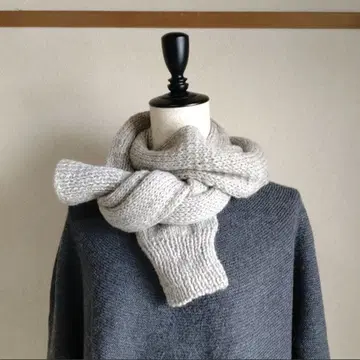 소매 같은 머플러 그레이 베이지