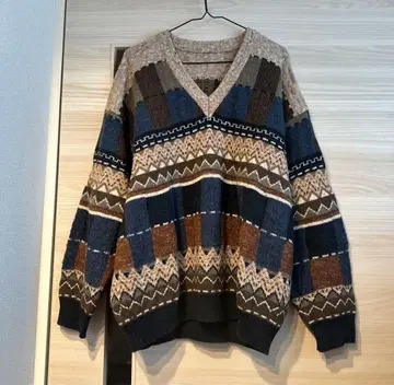 구제 의류 두꺼운 원단 멀티 컬러 니트 스웨터 V넥