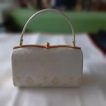 일본 의류용 백 화이트 골드 컬러 무늬