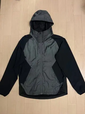 언더 아머 나일론 자켓