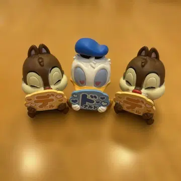 칩 데일 도널드 덕 캡슐 토이 세트