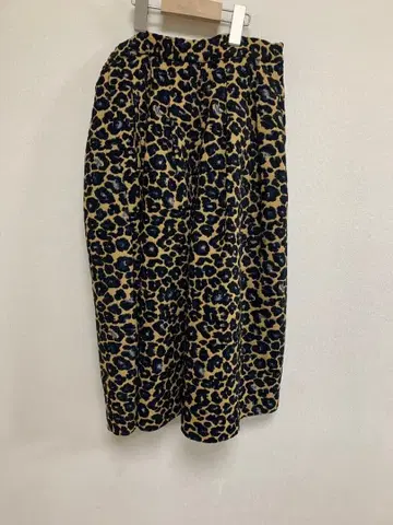 레이디룩 루카 자카드 레오파드 스커트