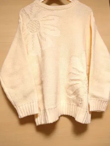 오버 사이즈 꽃 패턴 니트 크루넥 F