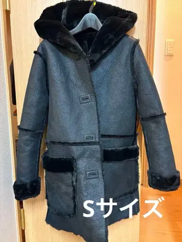 ZARA 페이크 무스탕 리버서블 코트 무스탕과 보아의 리버서블 후드