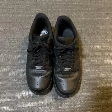 블랙 가죽 스니커즈