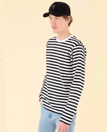 새상품 택 포함 에네스베 옴므 남성용 보더 T셔츠