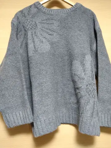 오버 사이즈 꽃무늬 니트 크루넥 스웨터 F