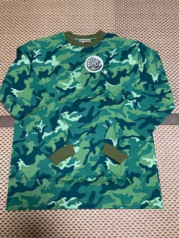 산타스틱 원포인트 바트살 롱T셔츠 카모플라쥬 XXL 새상품